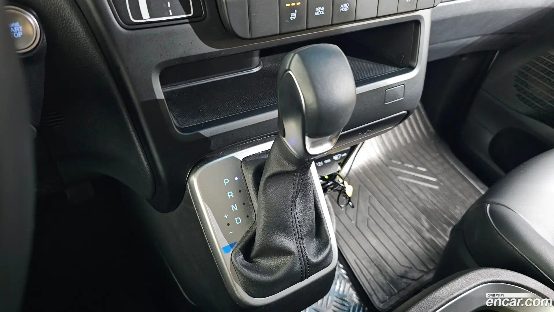 Staria Hyundai 2022.0-INNER-009