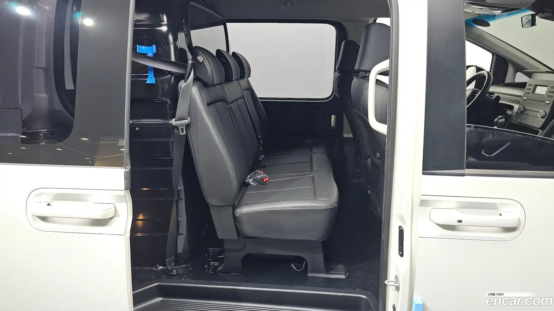 Staria Hyundai 2022.0-OPTION-015