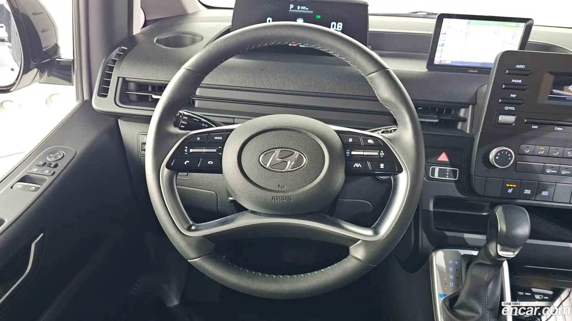 Staria Hyundai 2022.0-OPTION-017