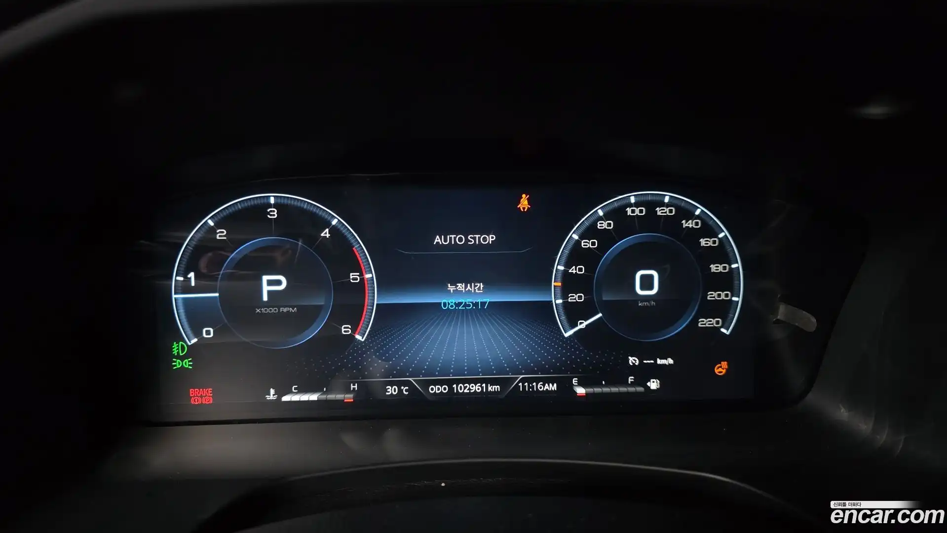 Rexton KG Mobility 2022.2-INNER-008