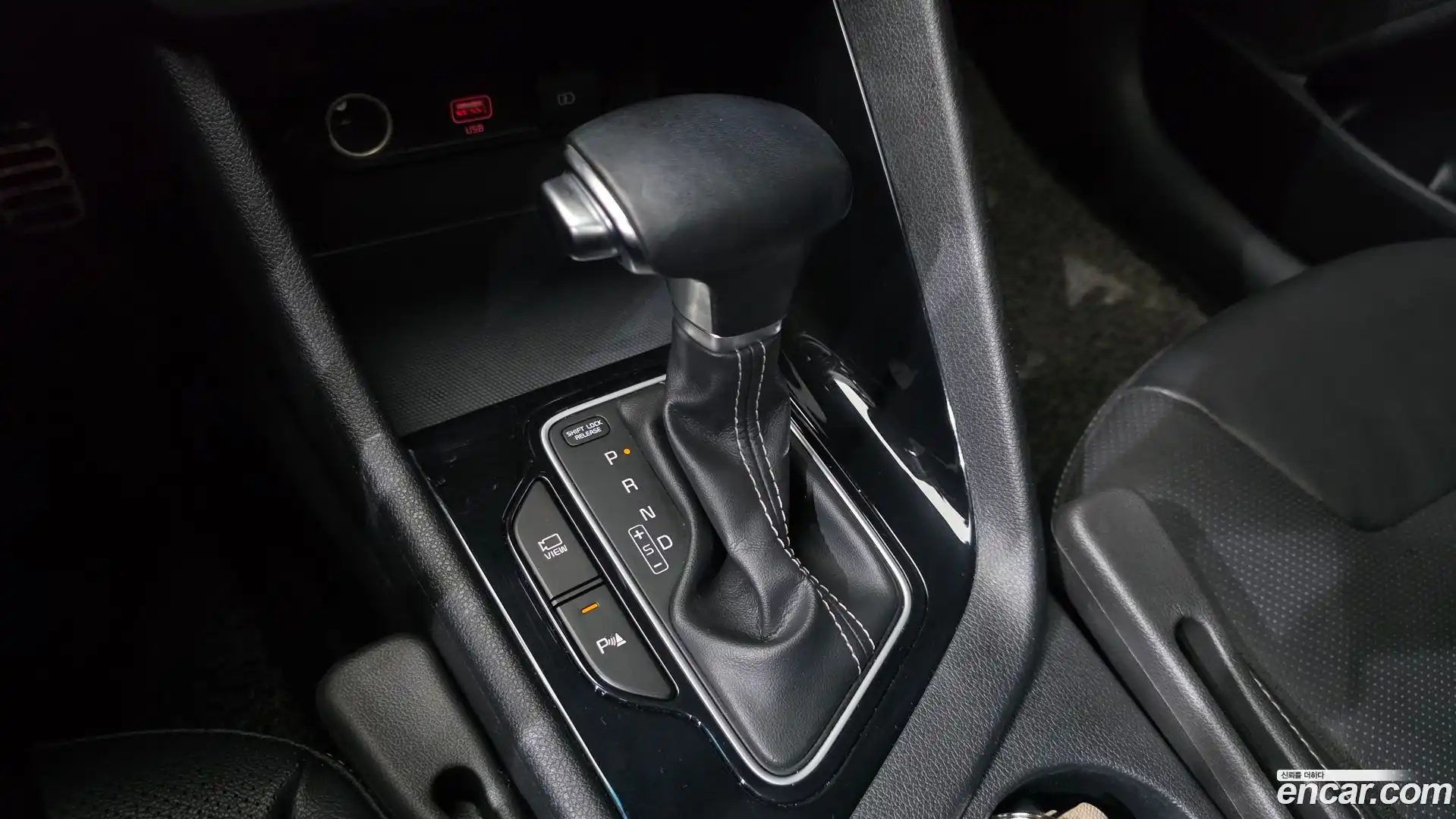 Niro Kia 2020.2-INNER-009