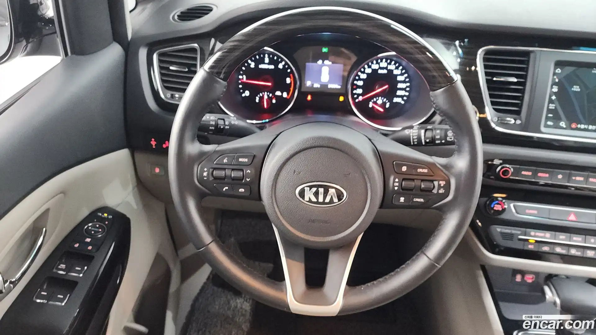 Canival Kia 2019.10-OPTION-019