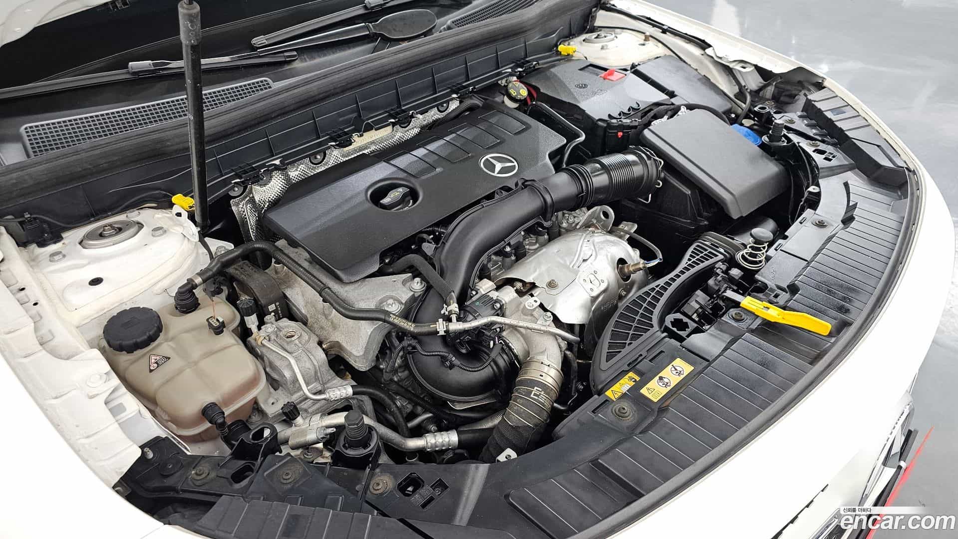 GLB-Class Mercedes-Benz 2020.9-OUTER-006