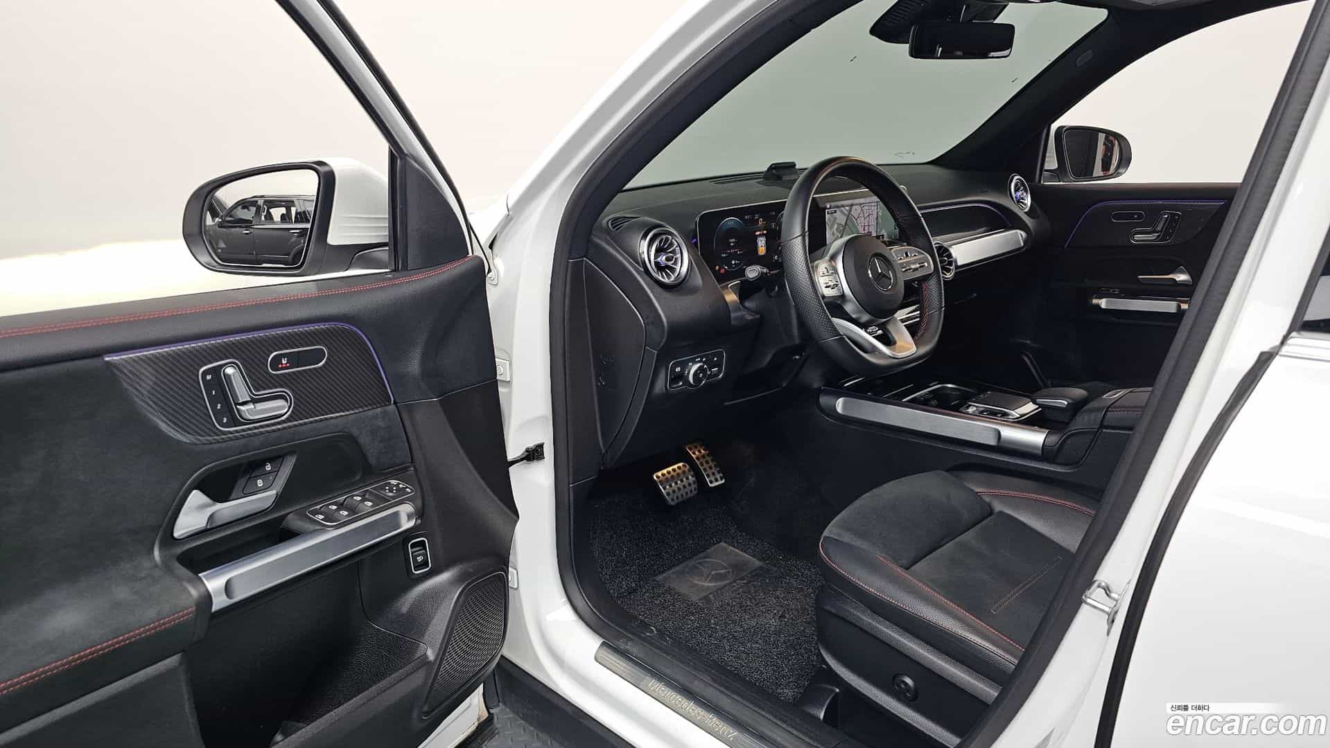 GLB-Class Mercedes-Benz 2020.9-INNER-010