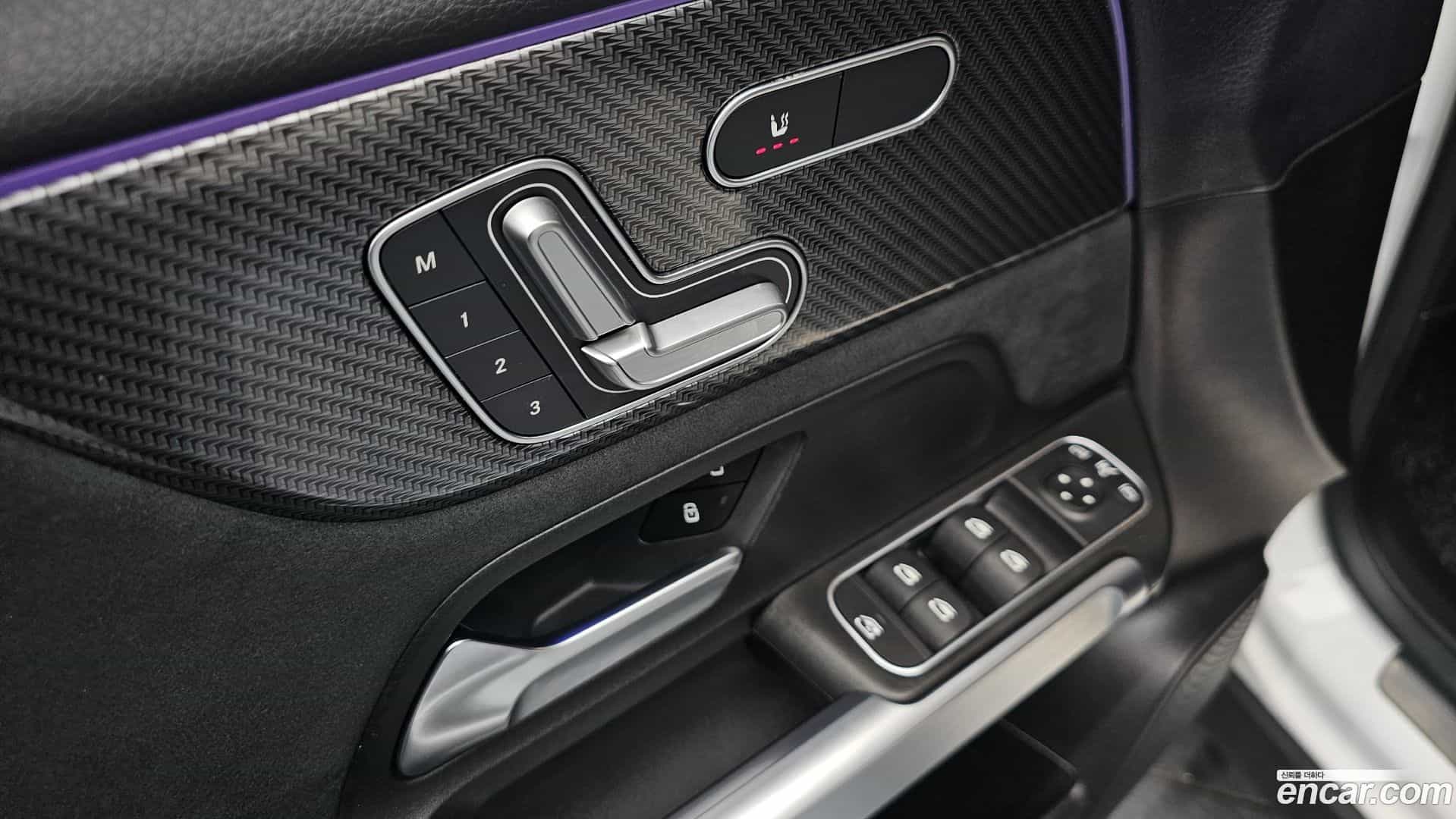 GLB-Class Mercedes-Benz 2020.9-OPTION-042