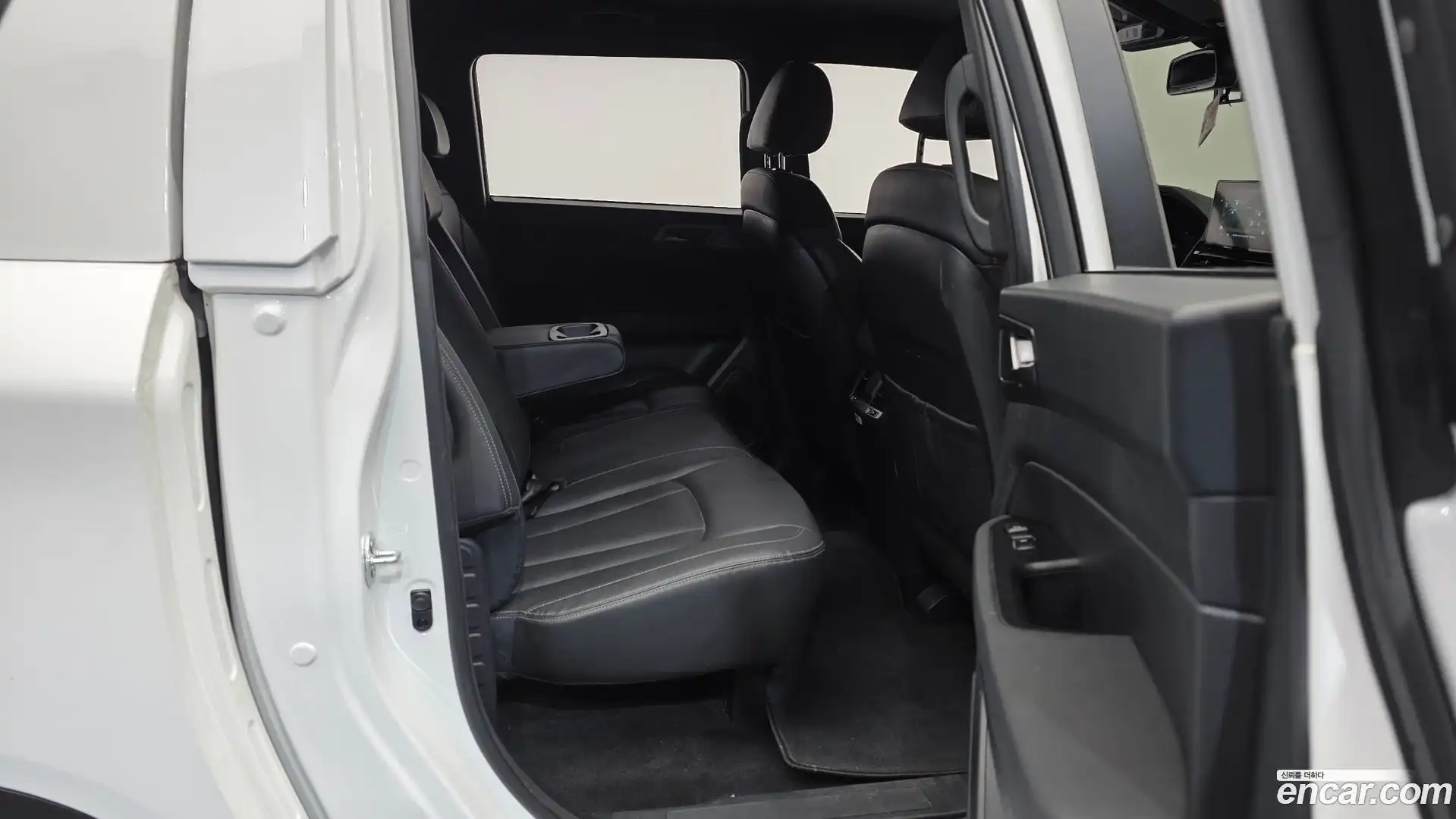 Rexton KG Mobility 2023.5-OPTION-016