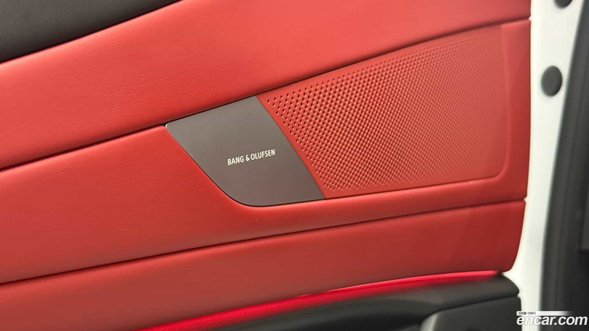 G80 Genesis 2024.0-INNER-010