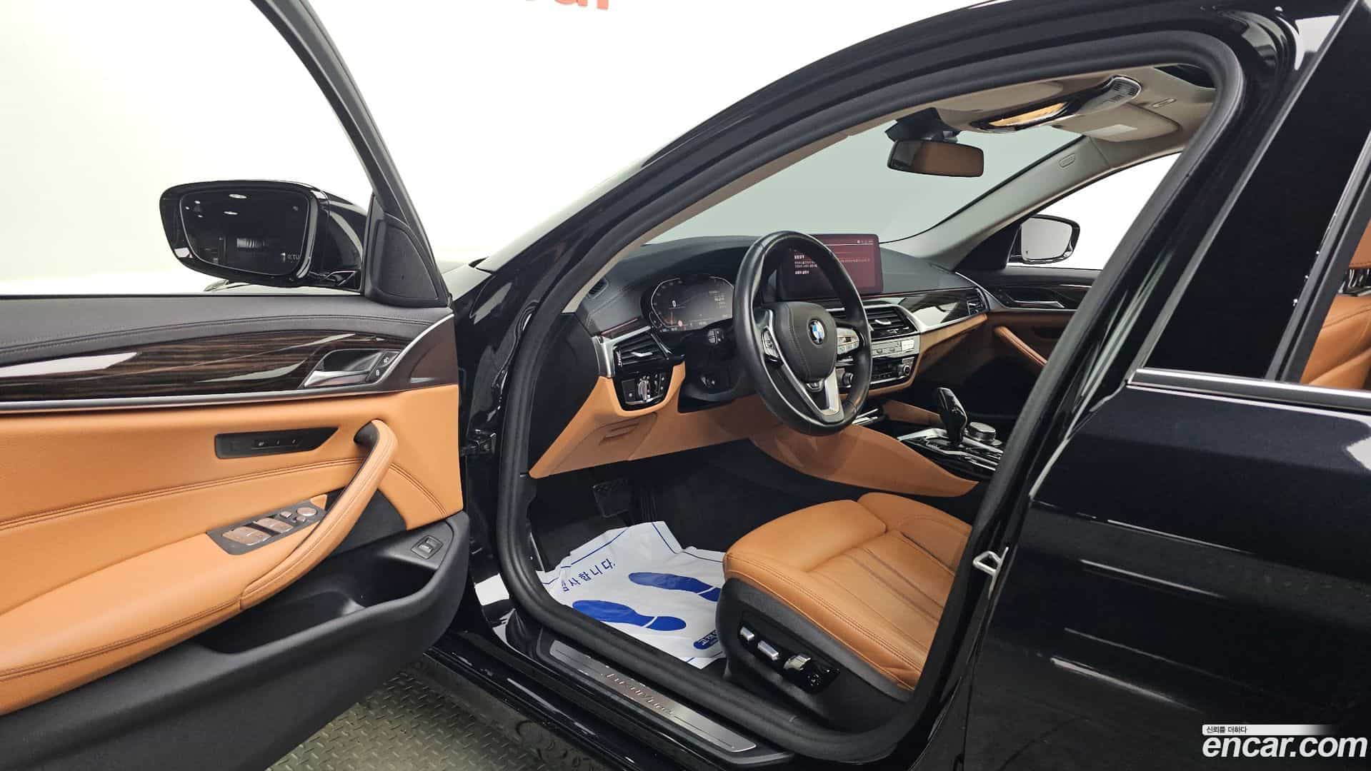5-Series BMW 2021.6-INNER-010