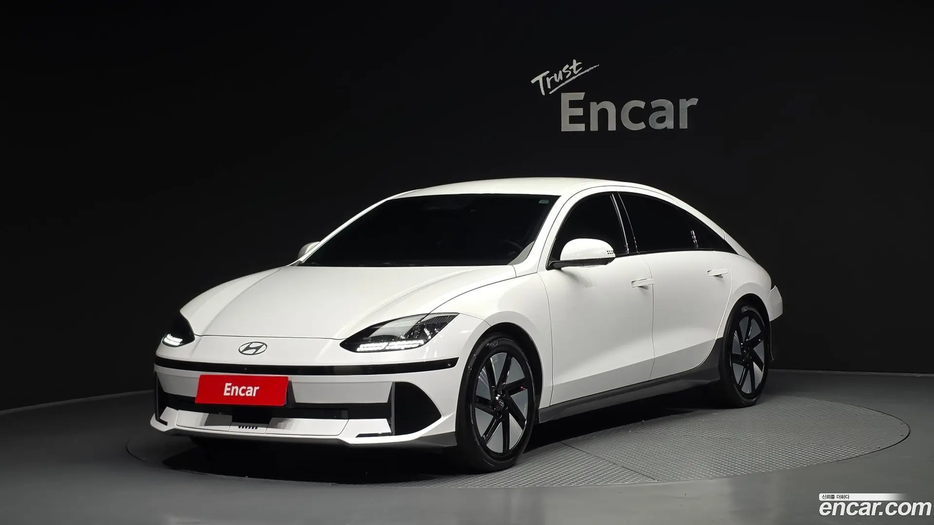 Main__Slider__Photo:Ioniq6 Hyundai 2023.11-0