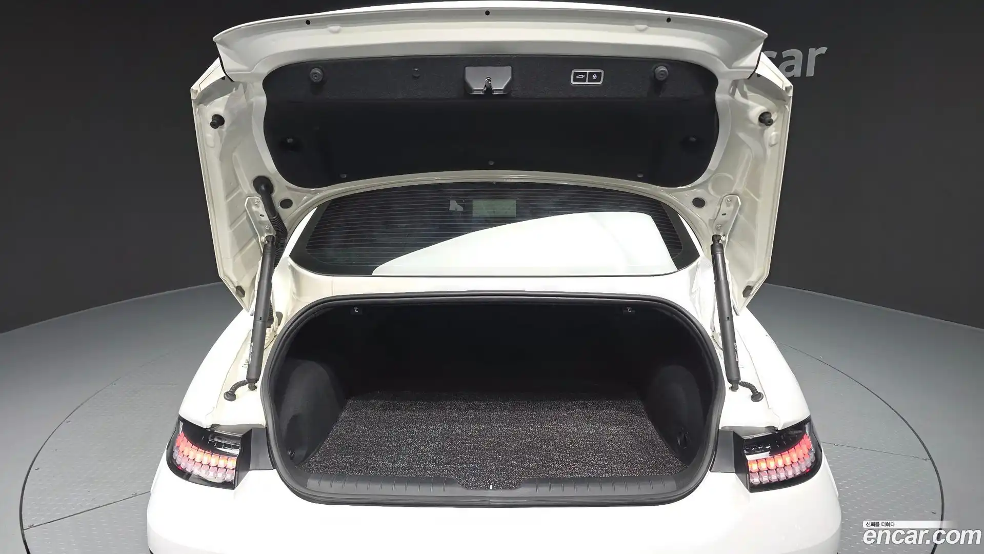 Ioniq6 Hyundai 2023.11-OPTION-024