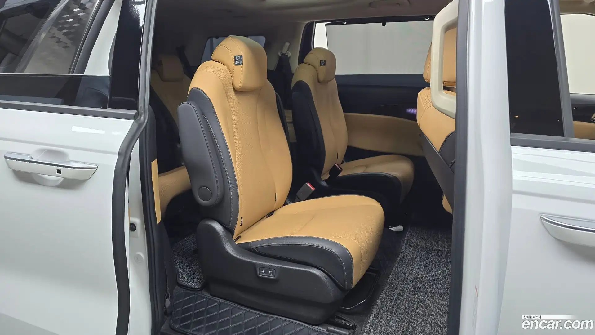 Canival Kia 2023.2-OPTION-016