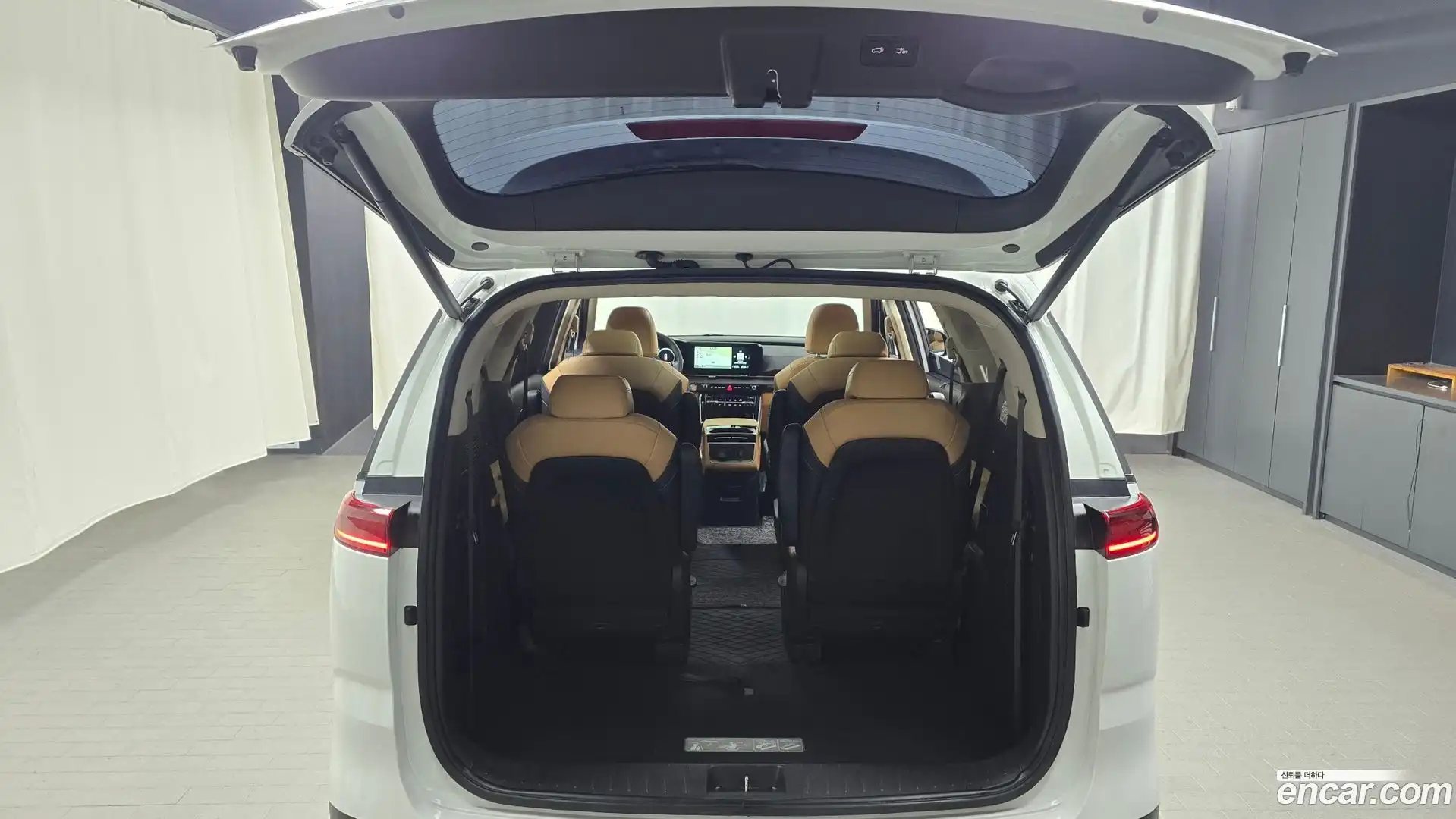 Canival Kia 2023.2-OPTION-024
