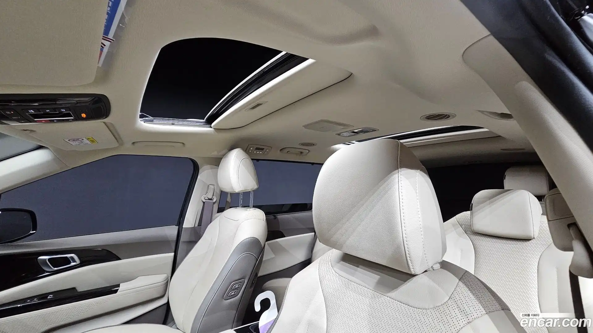 Canival Kia 2023.1-OPTION-023