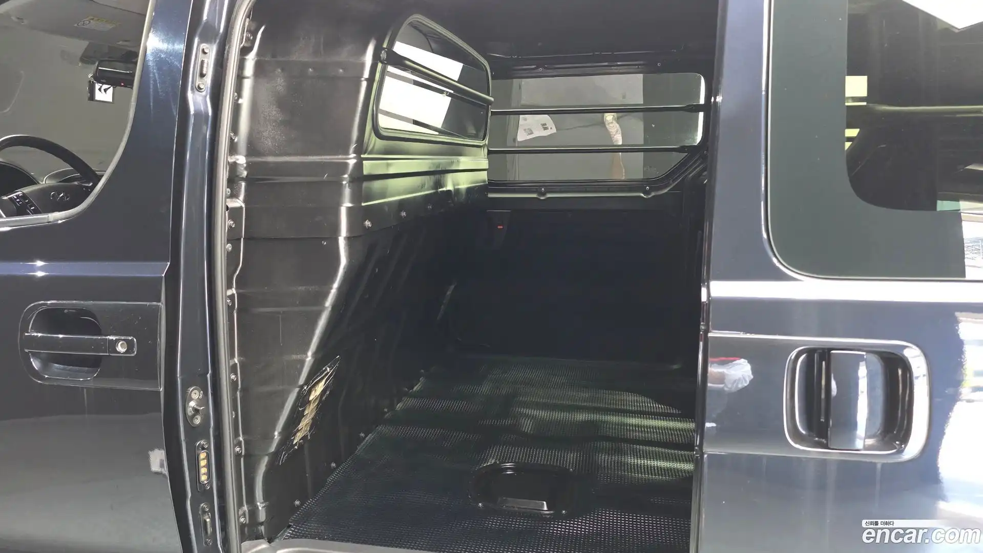 Starex Hyundai 2019.3-OPTION-016
