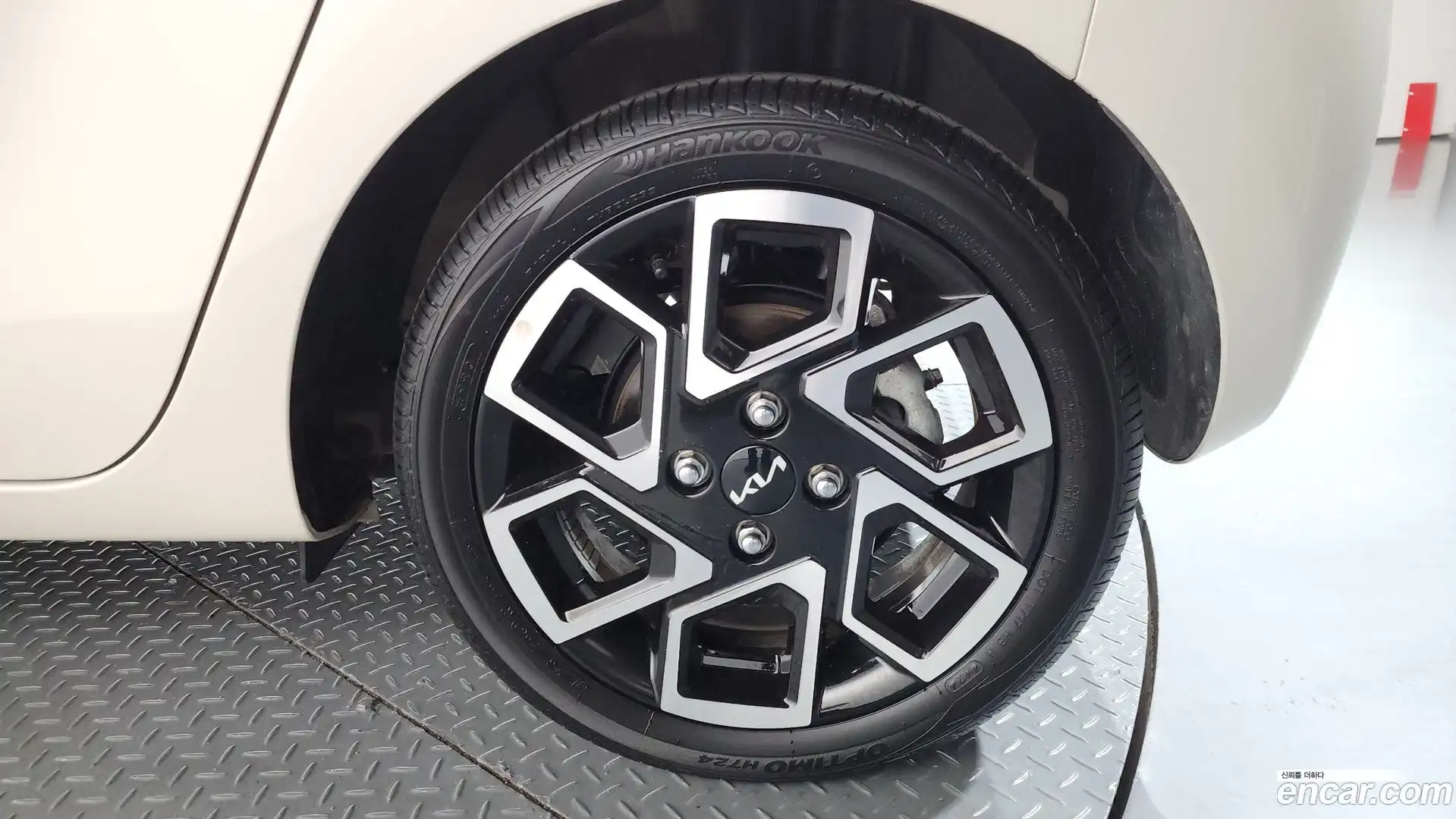 RAY Kia 2024.10-OUTER-031