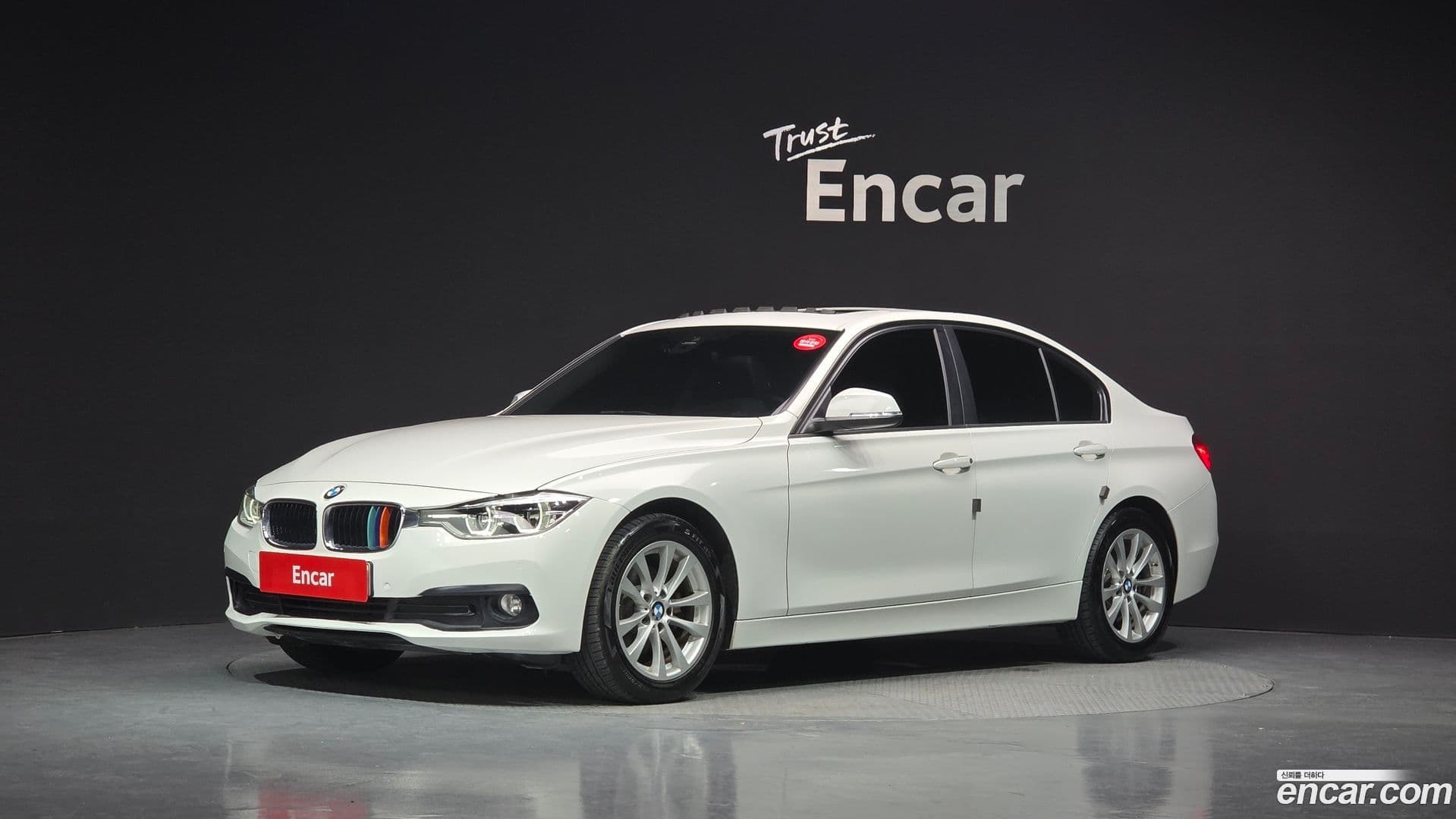 Main__Slider__Photo:3-Series BMW 2018.1-0