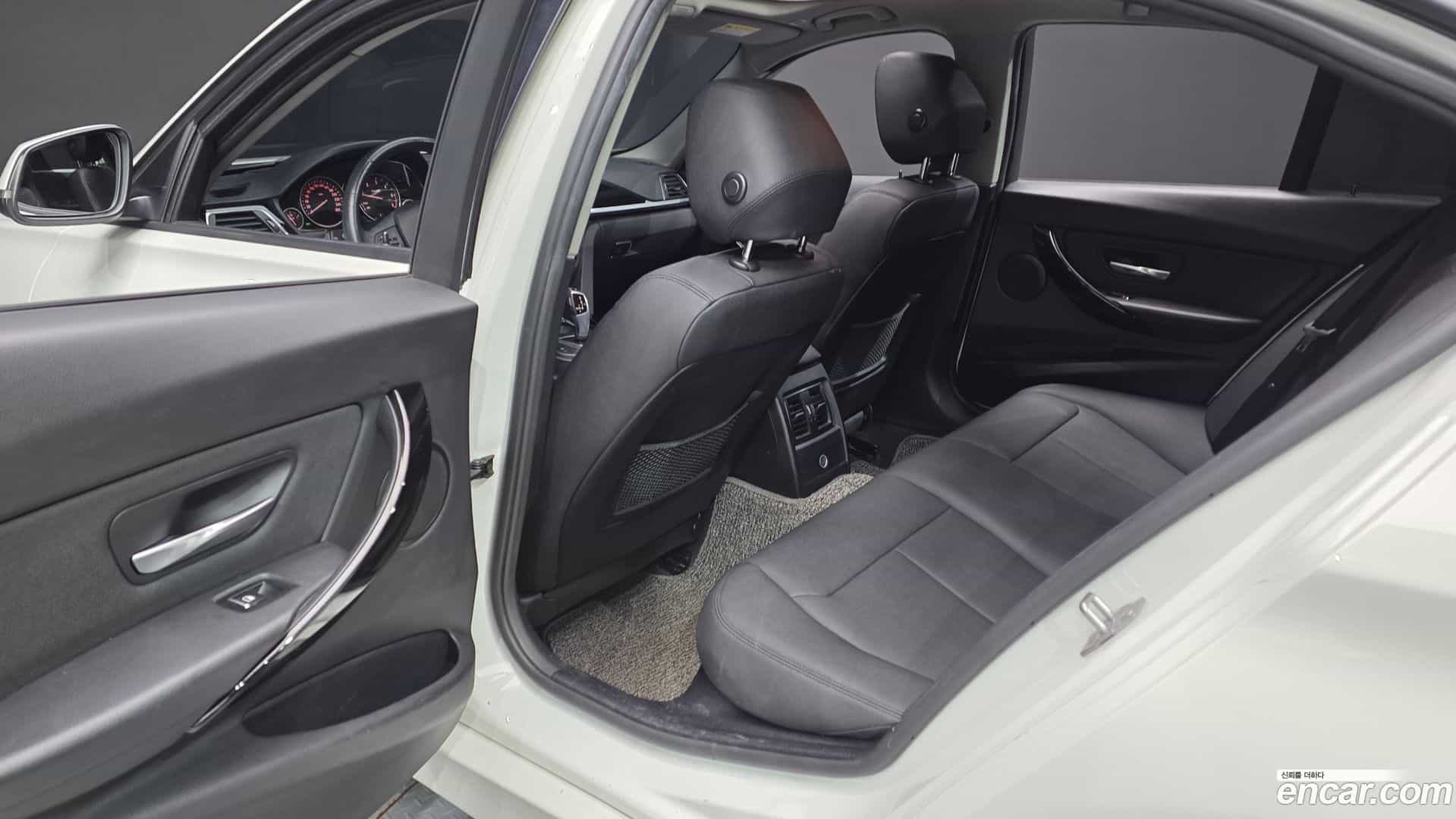 3-Series BMW 2018.1-OPTION-016