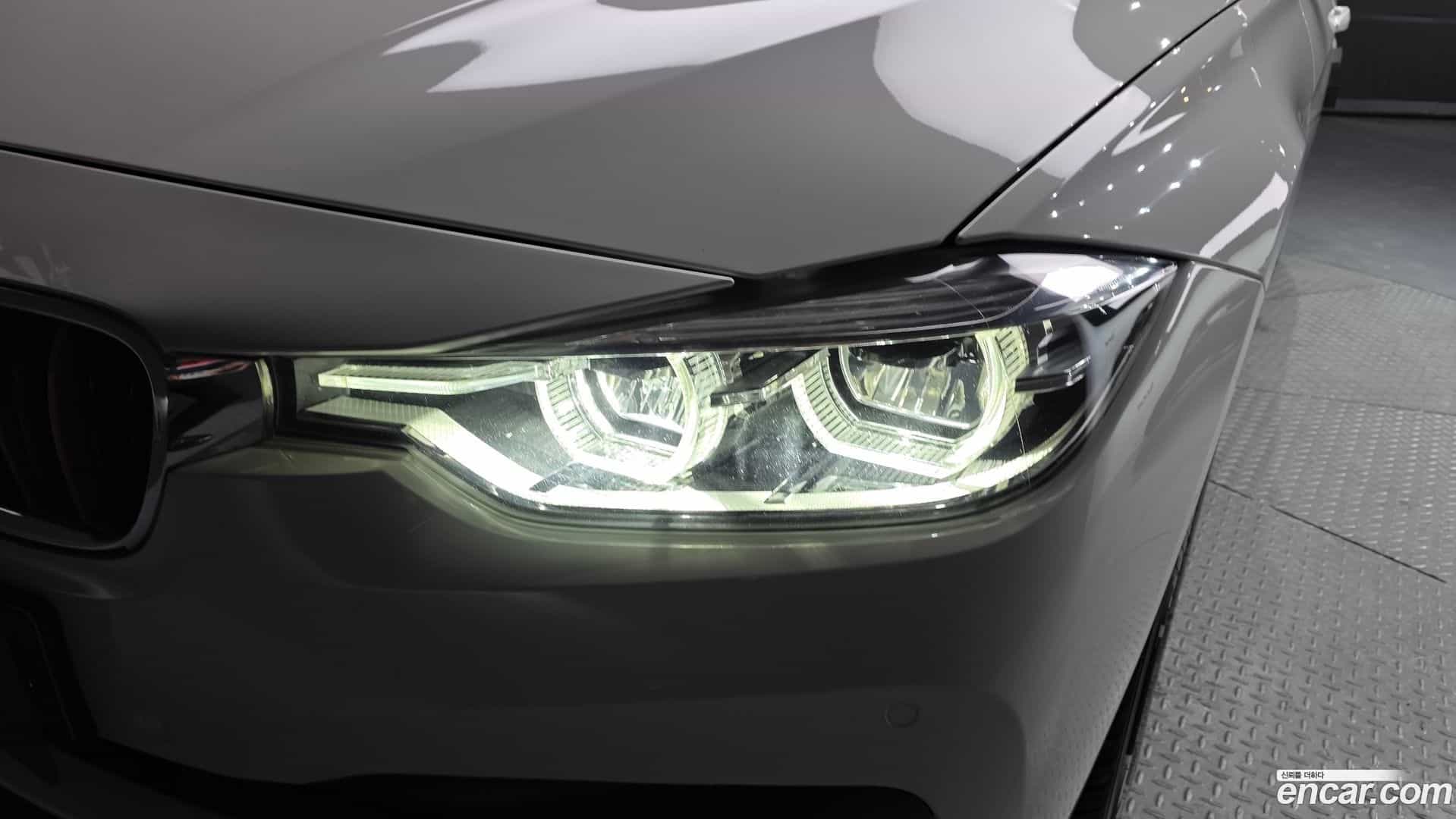 3-Series BMW 2018.1-OUTER-032