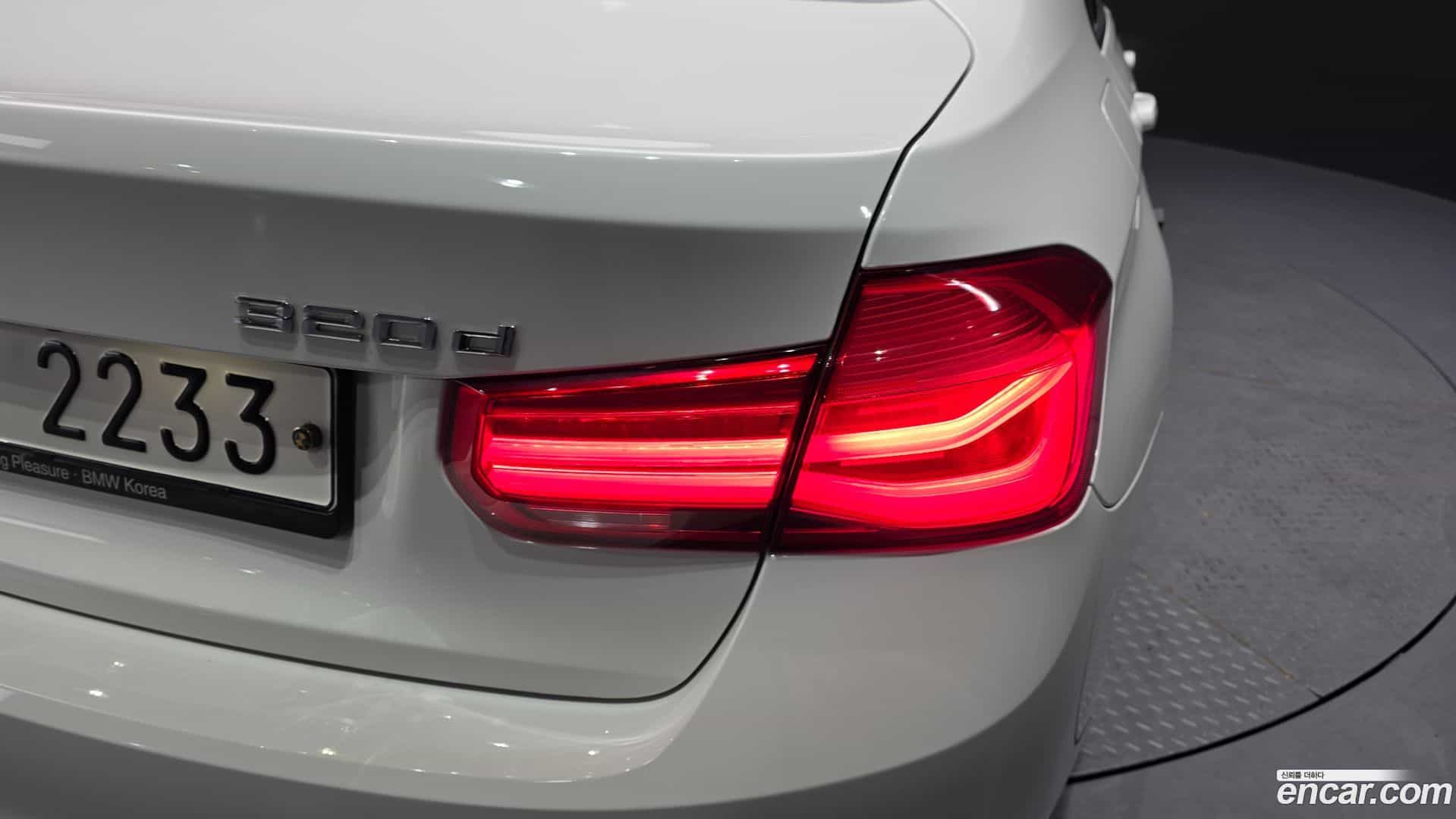 3-Series BMW 2018.1-OUTER-033