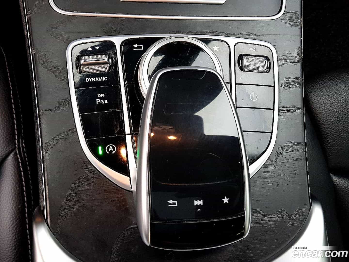 C-Class Mercedes-Benz 2017.6-OPTION-017