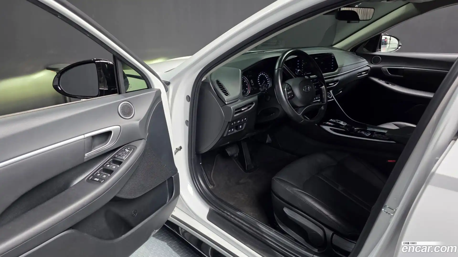 Sonata Hyundai 2022.6-INNER-010
