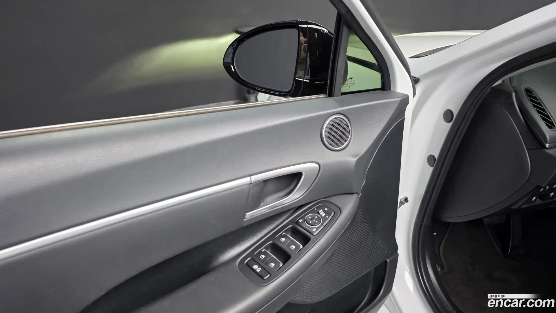 Sonata Hyundai 2022.6-OPTION-041
