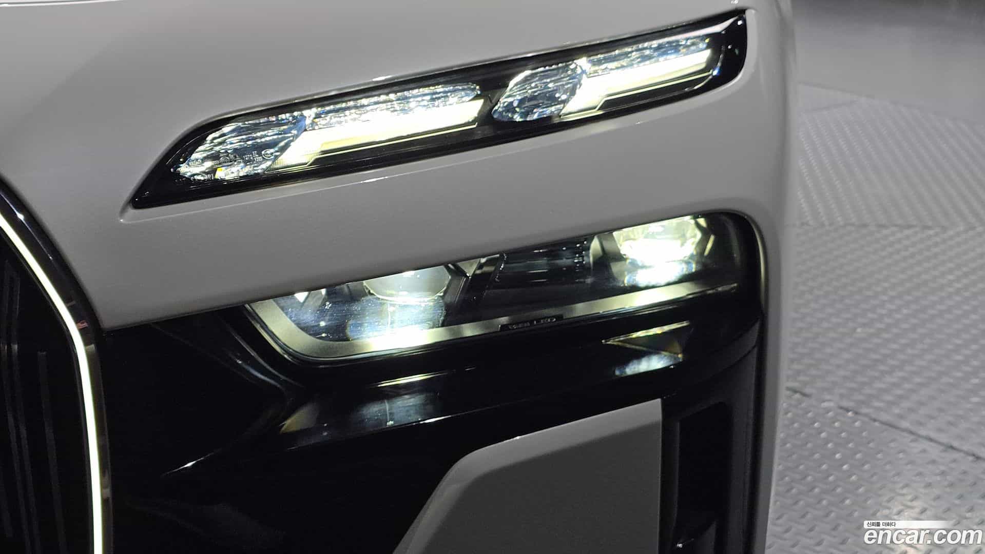 7-Series BMW 2023.11-OUTER-032
