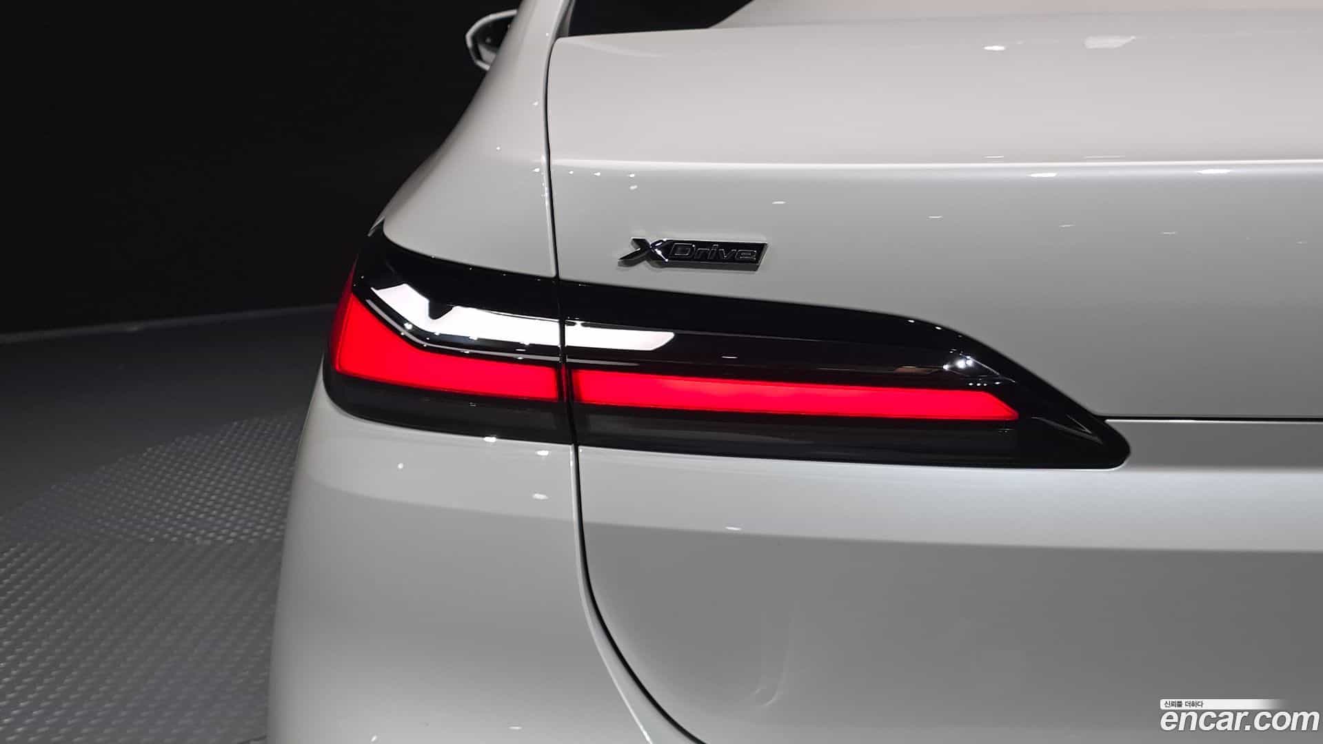 7-Series BMW 2023.11-OUTER-033