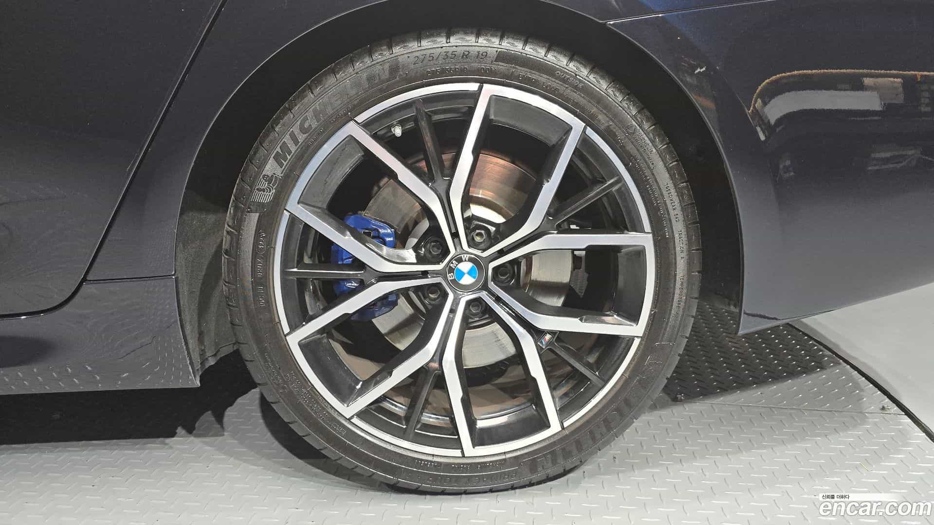 5-Series BMW 2021.1-OUTER-031
