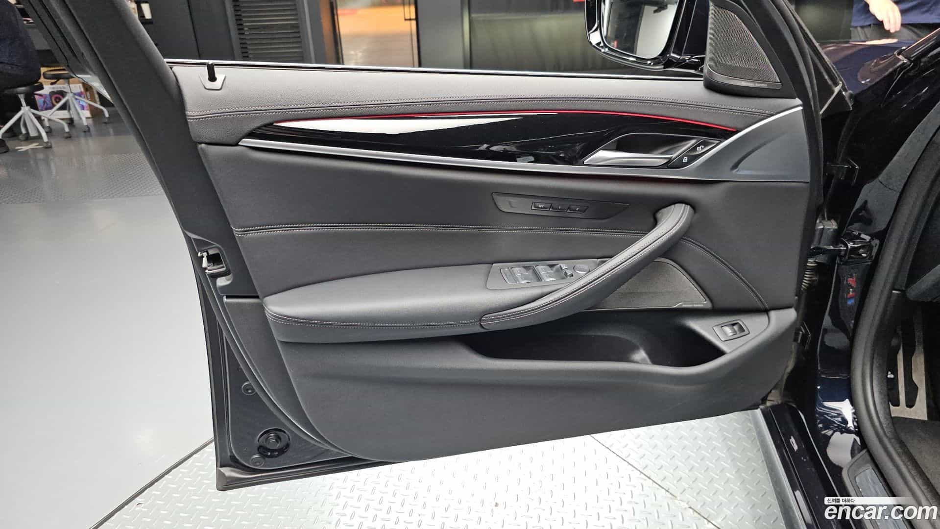 5-Series BMW 2021.1-INNER-034