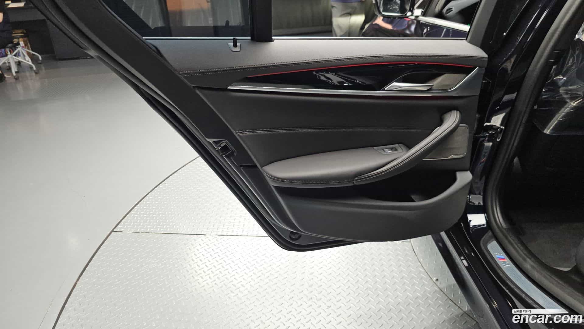 5-Series BMW 2021.1-INNER-035