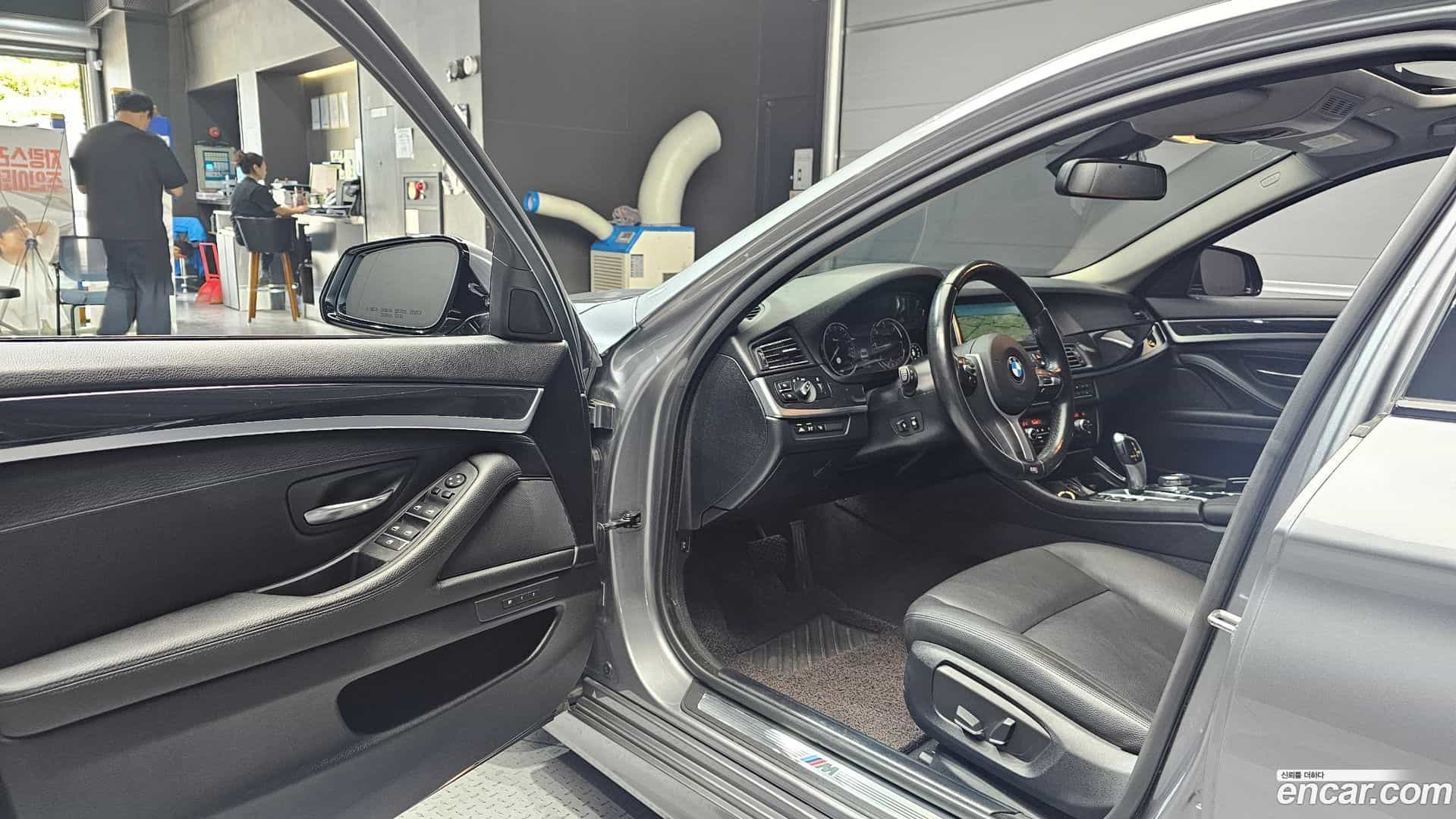 5-Series BMW 2016.9-INNER-010
