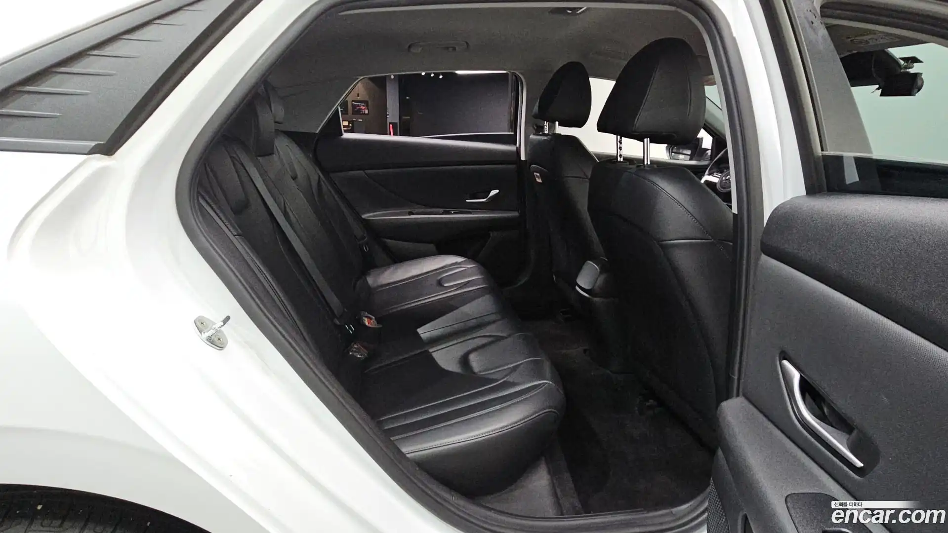 AVANTE Hyundai 2021.7-INNER-036