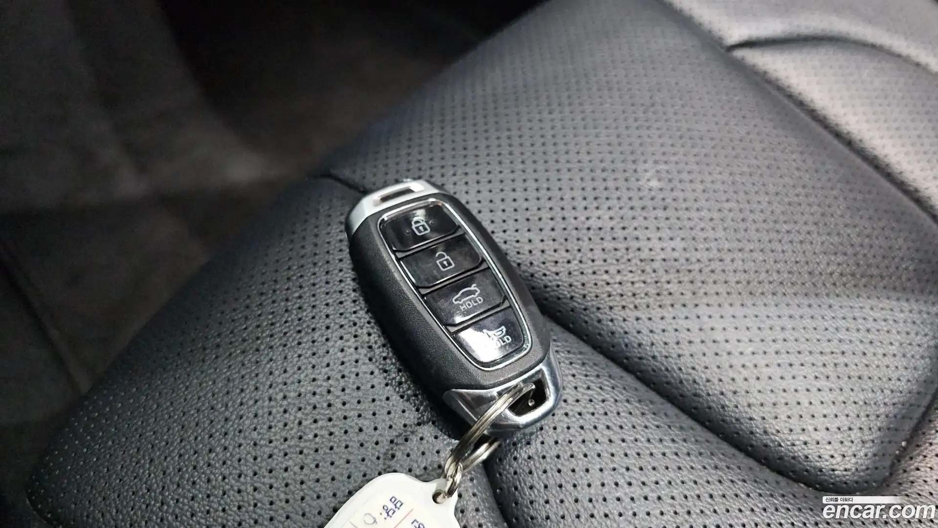 AVANTE Hyundai 2021.7-OPTION-040