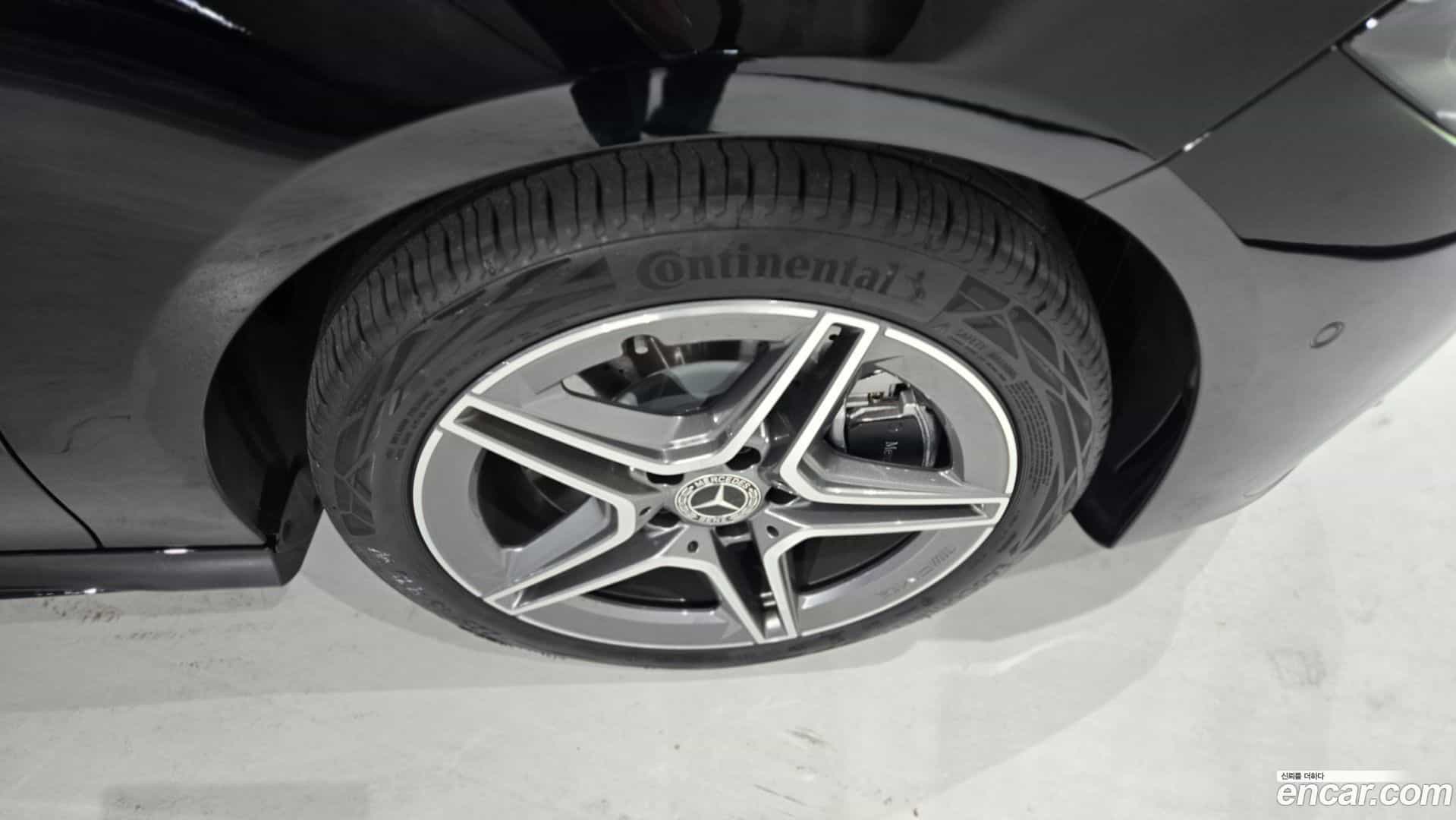 CLA-Class Mercedes-Benz 2025.9-OUTER-005