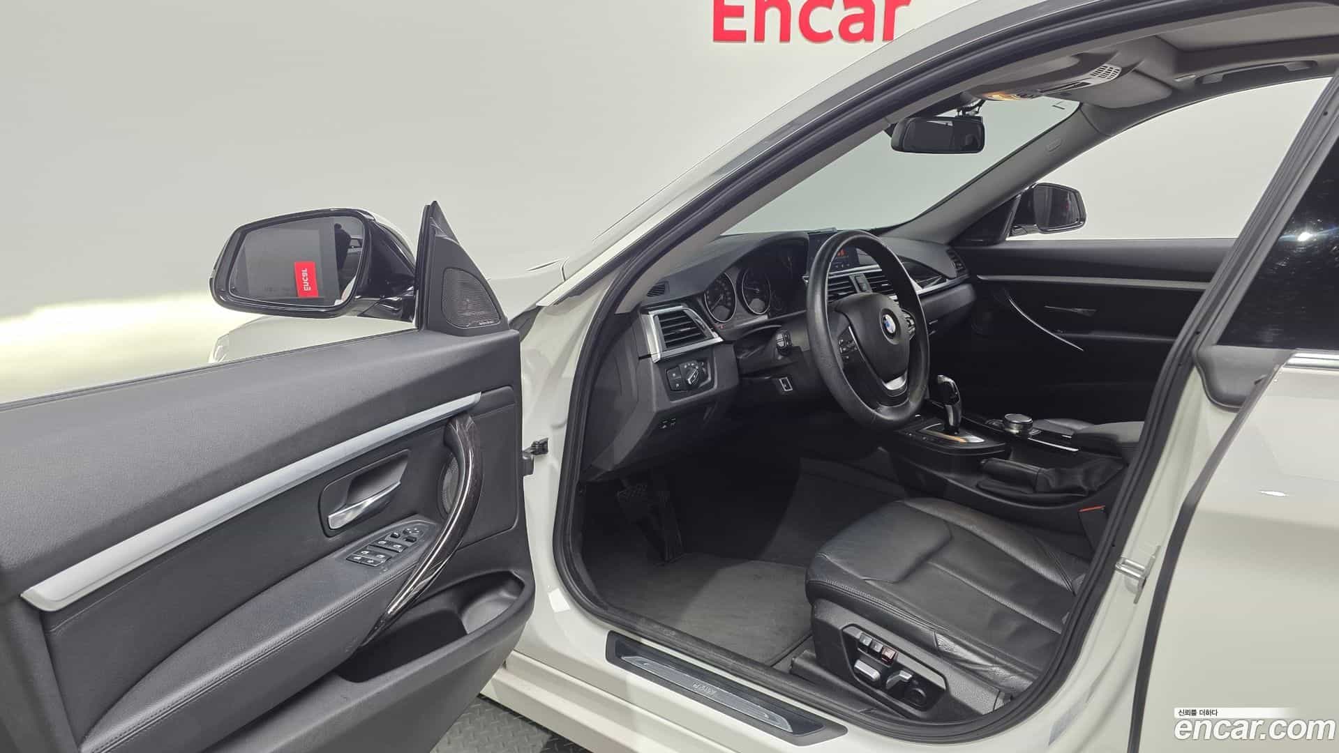 Gran Turismo BMW 2018.3-INNER-010