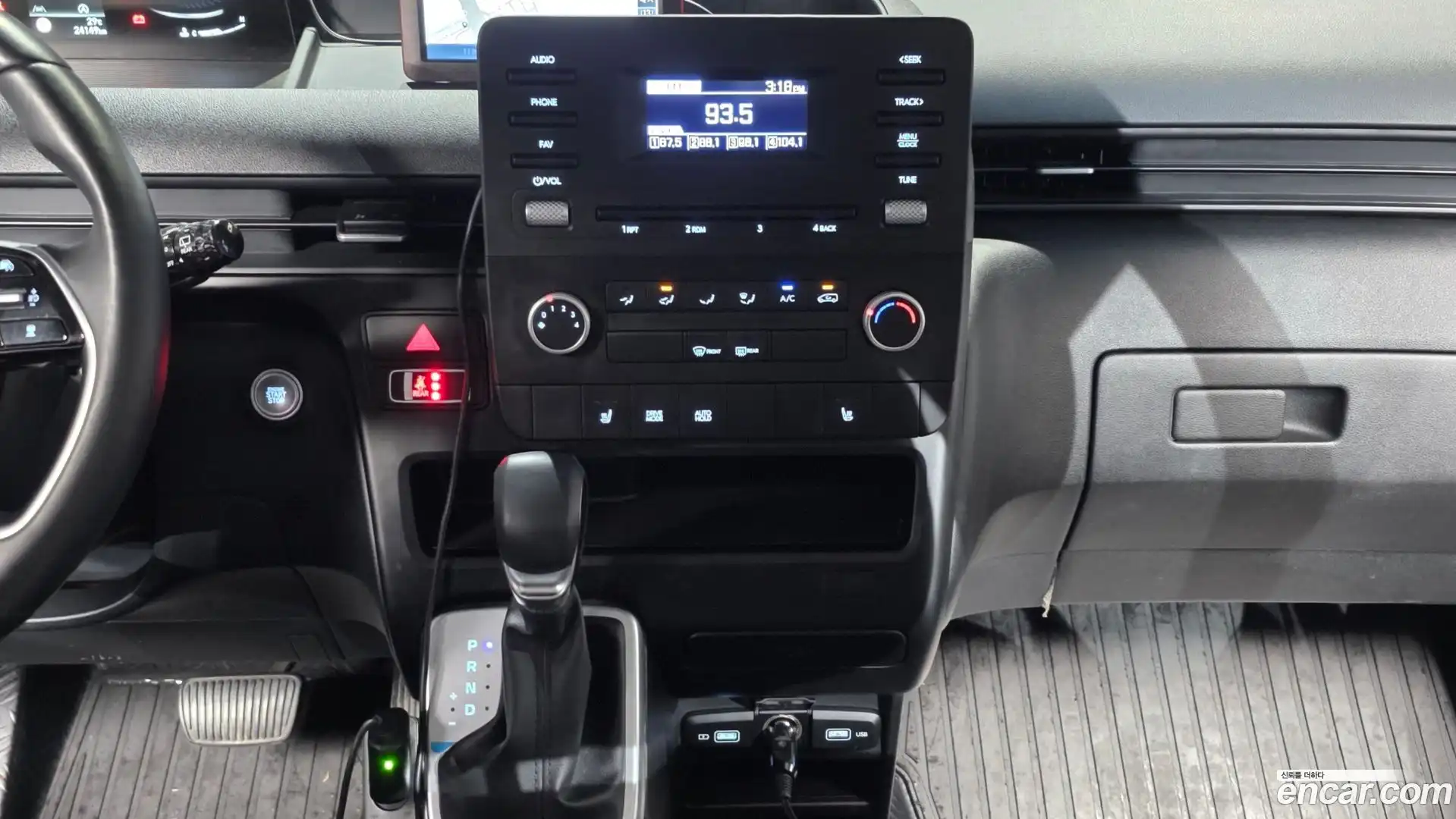 Staria Hyundai 2022.0-OPTION-018