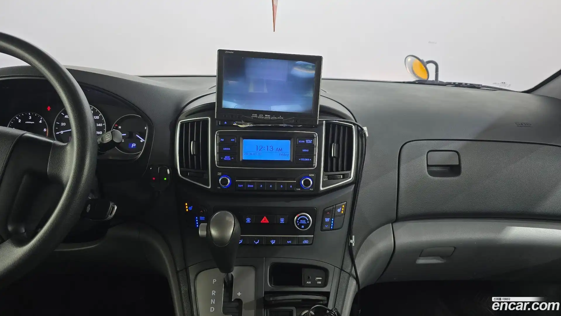 Starex Hyundai 2019.3-OPTION-017