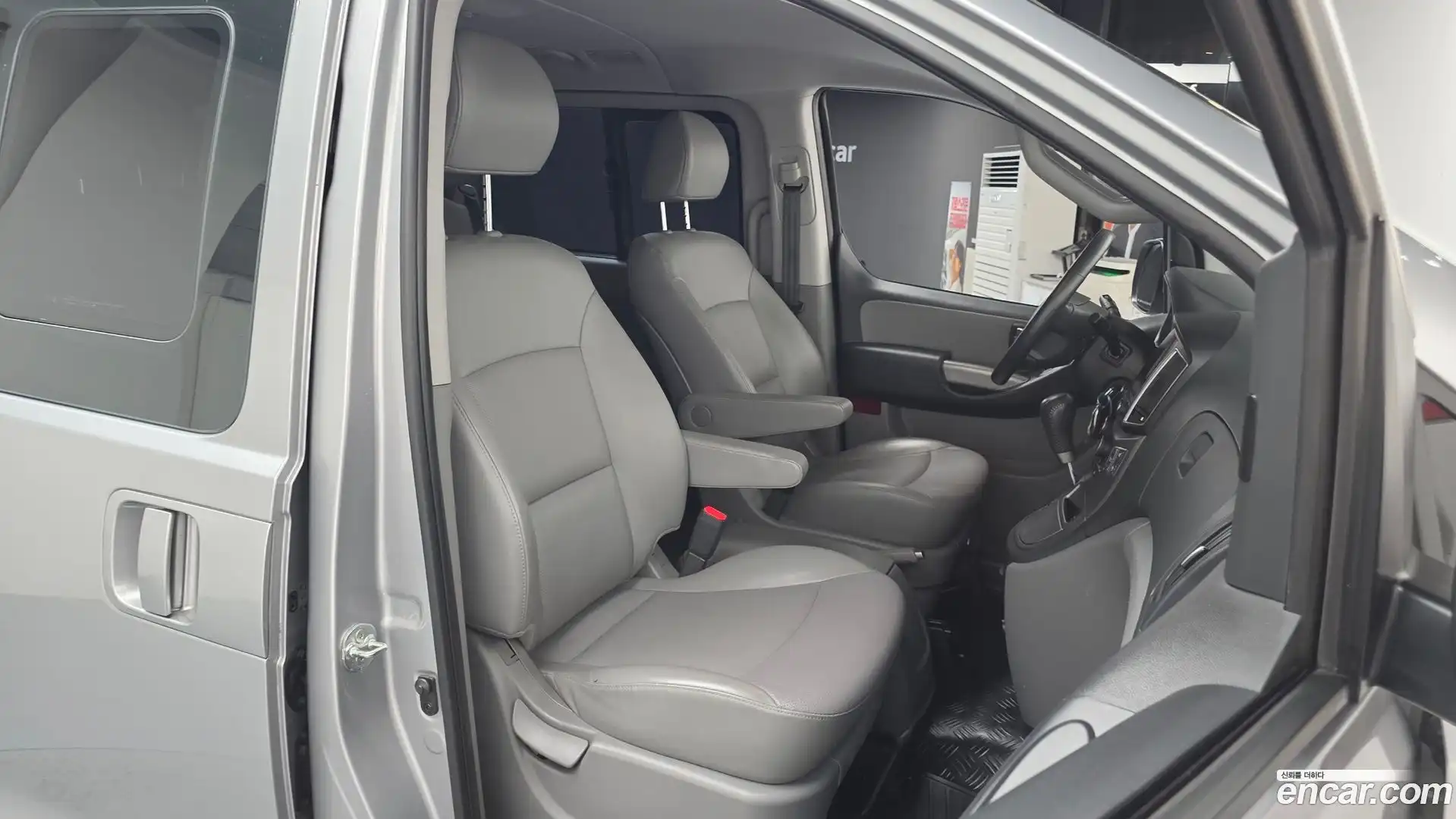 Starex Hyundai 2020.1-OPTION-016