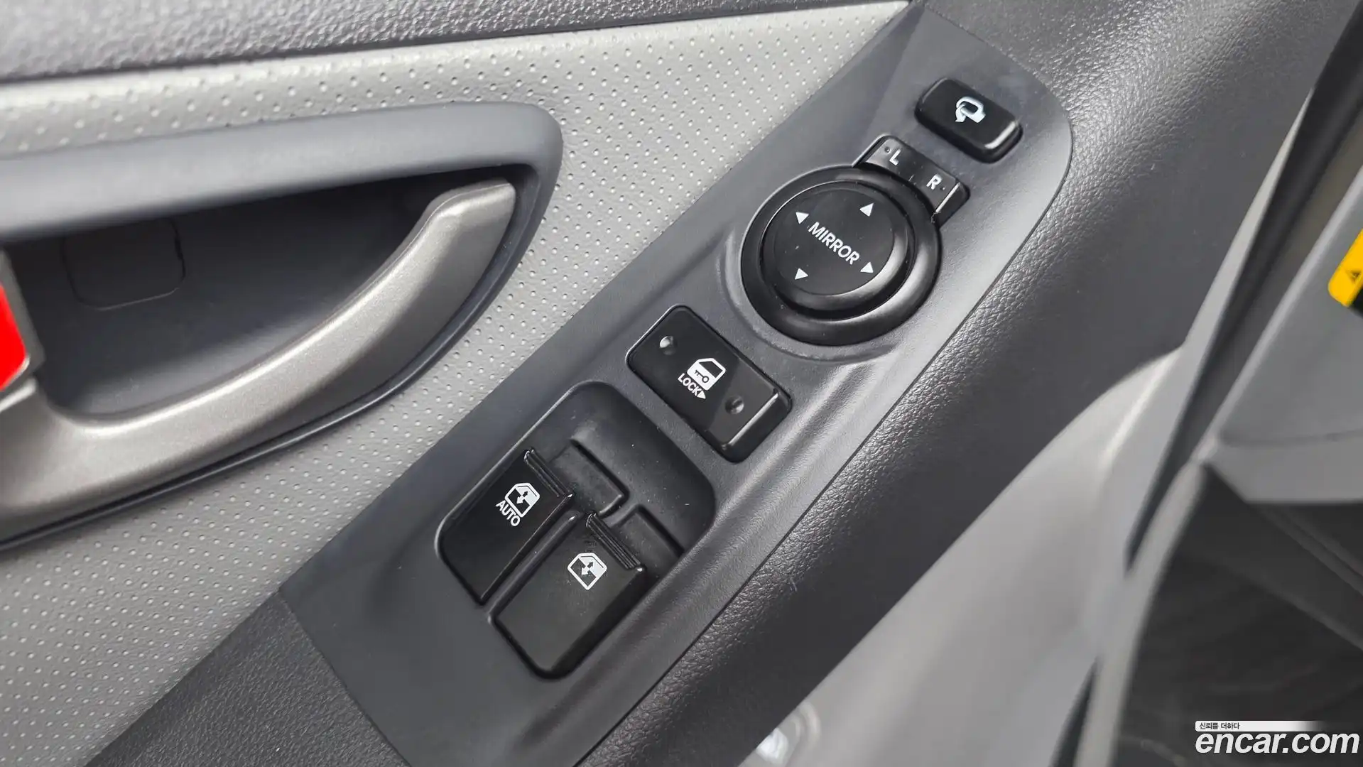 Starex Hyundai 2020.1-OPTION-018