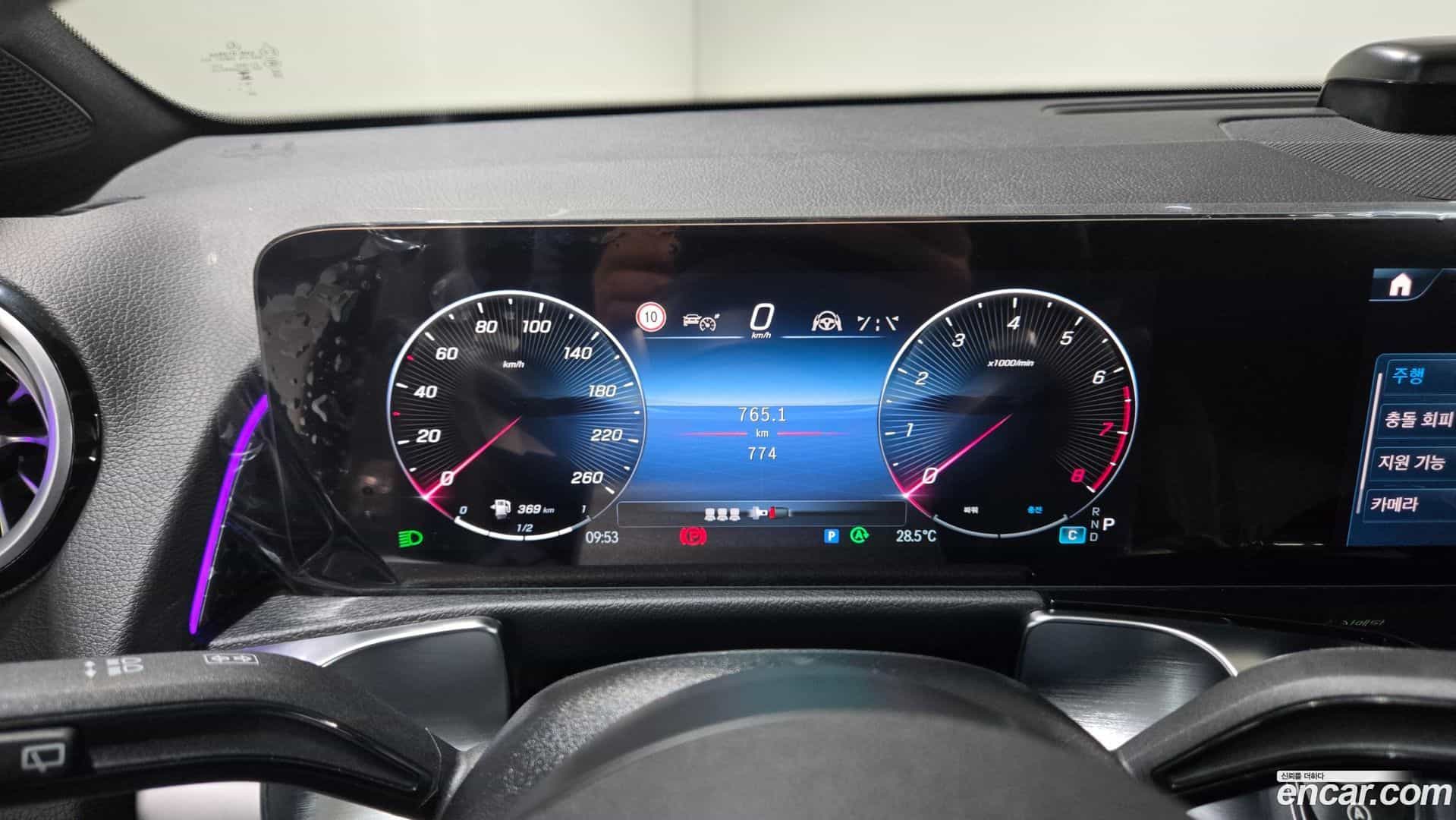 GLB-Class Mercedes-Benz 2025.10-OPTION-020