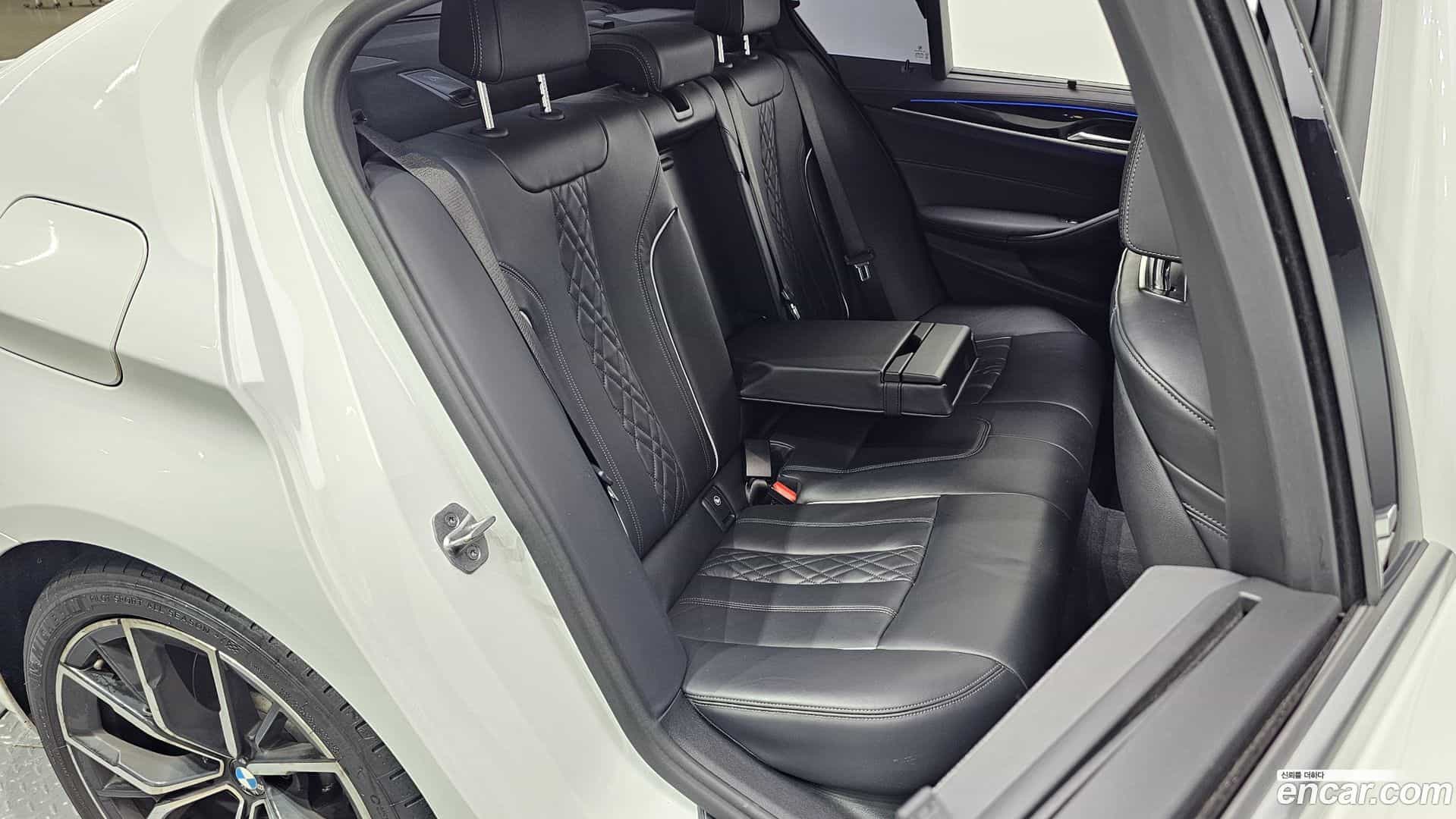5-Series BMW 2022.7-OPTION-015