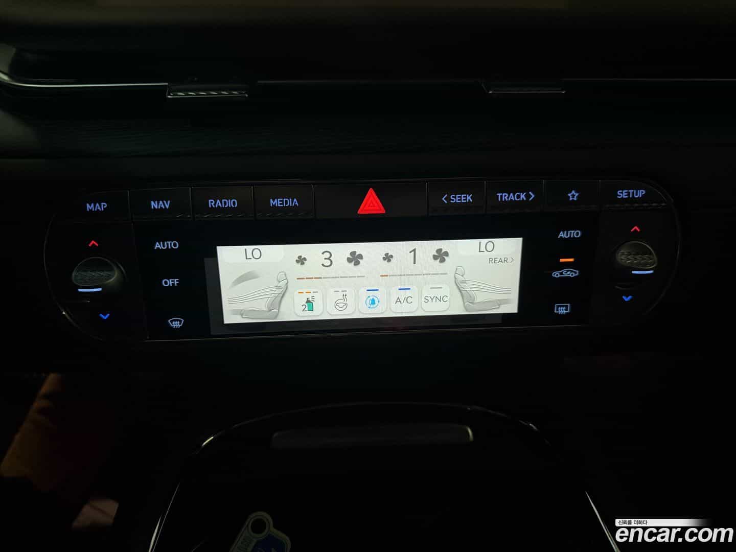 G90 Genesis 2022.6-INNER-009