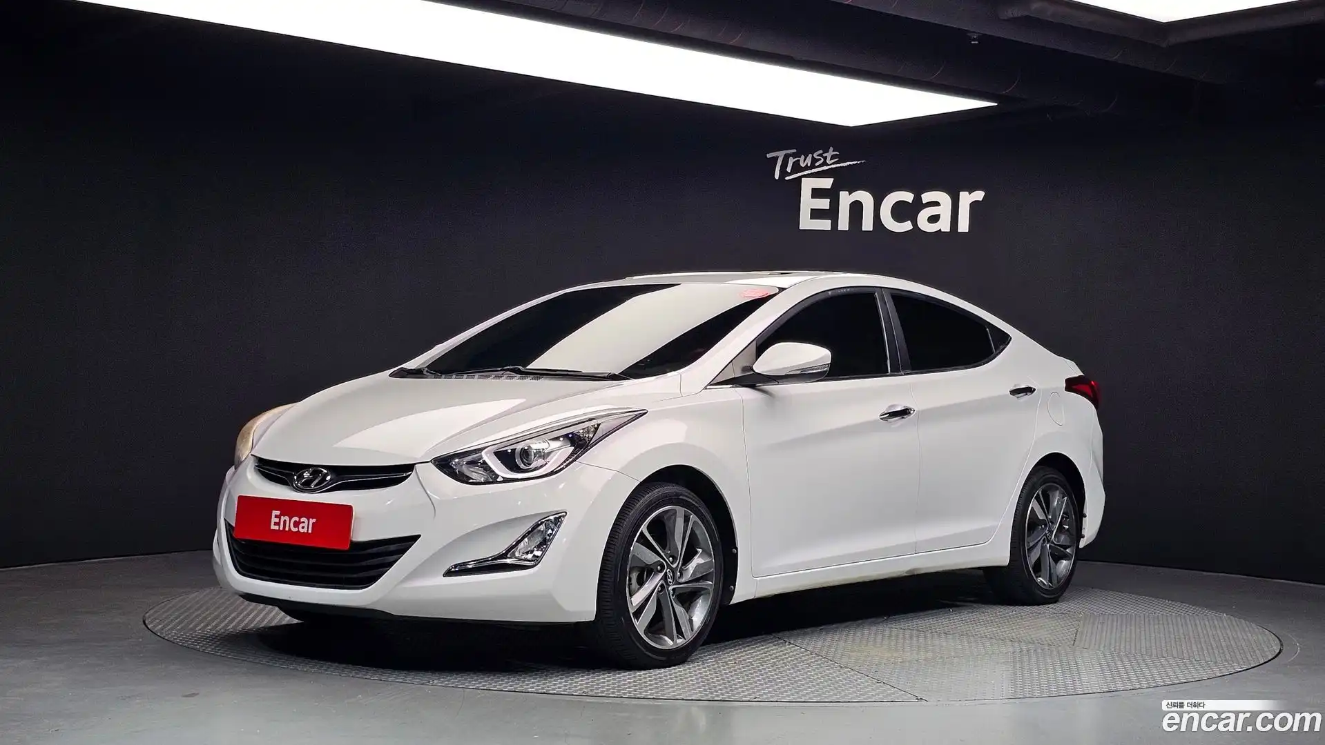 AVANTE Hyundai 2014.0-OUTER-001