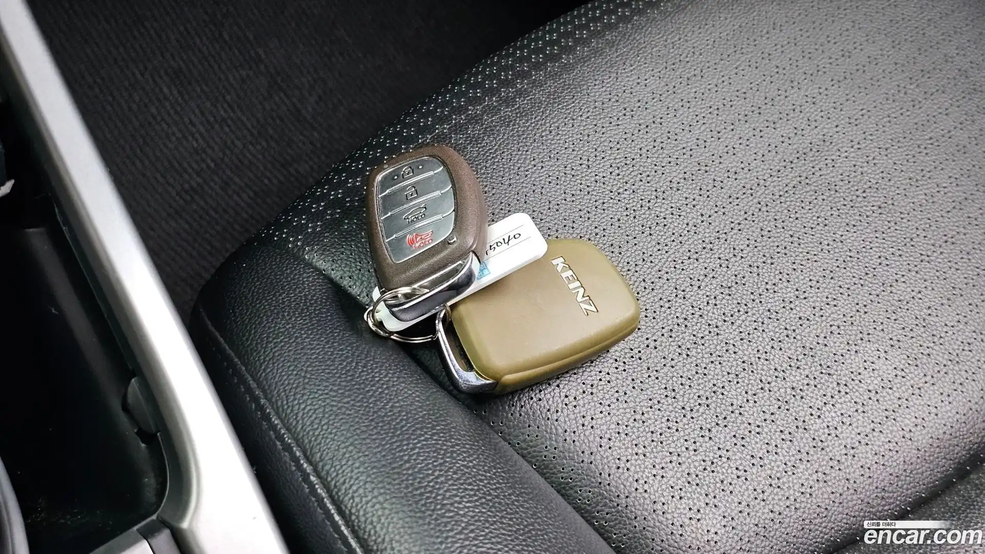 AVANTE Hyundai 2014.0-OPTION-042