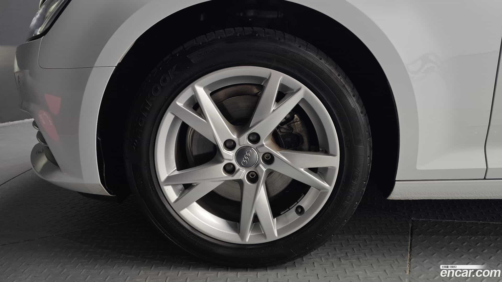 A4 Audi 2018.6-OUTER-005