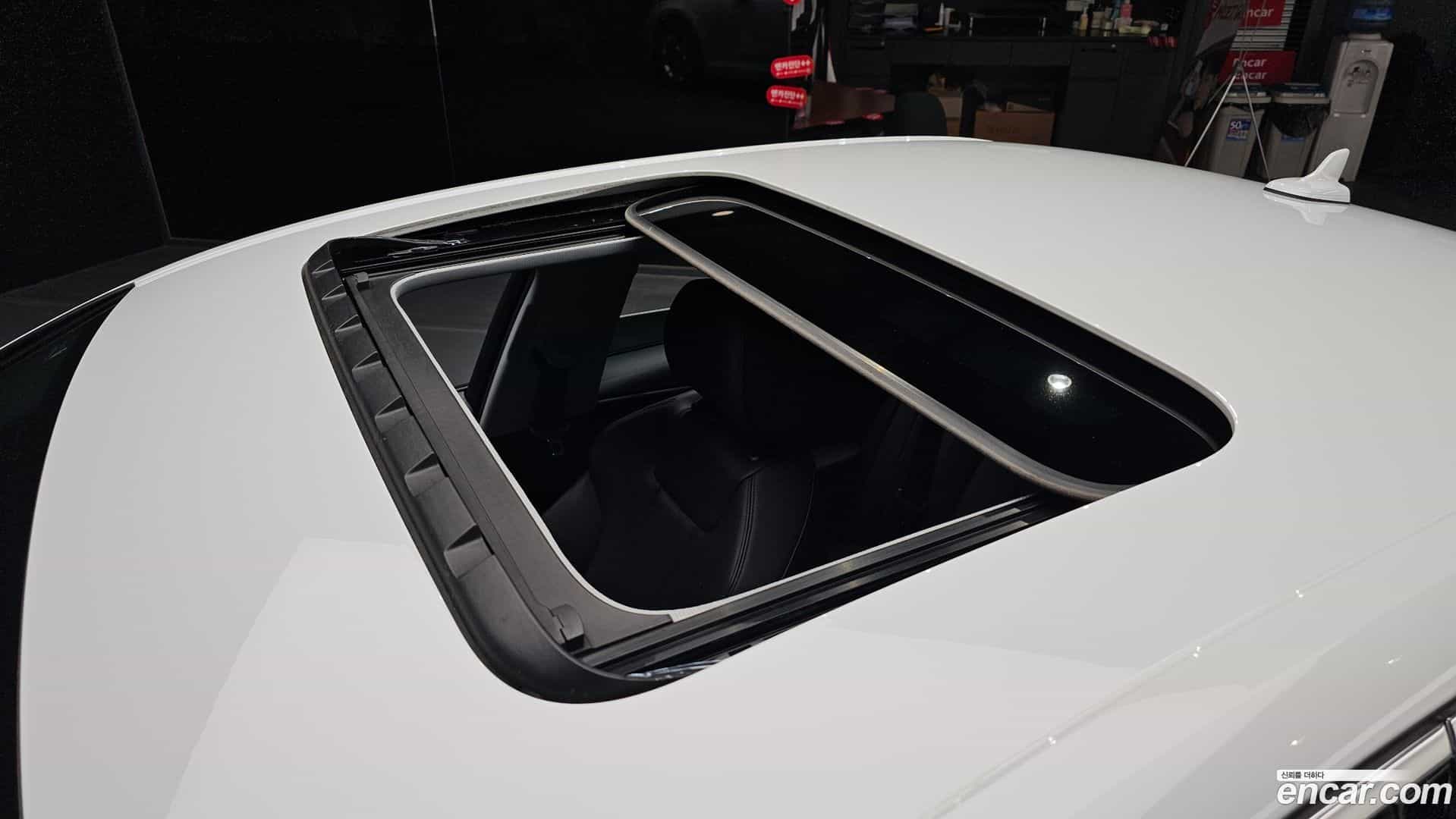 A4 Audi 2018.6-OPTION-023
