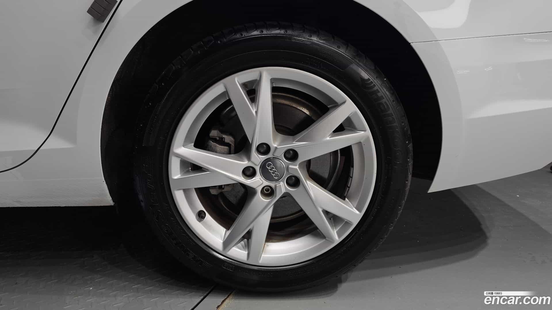 A4 Audi 2018.6-OUTER-031