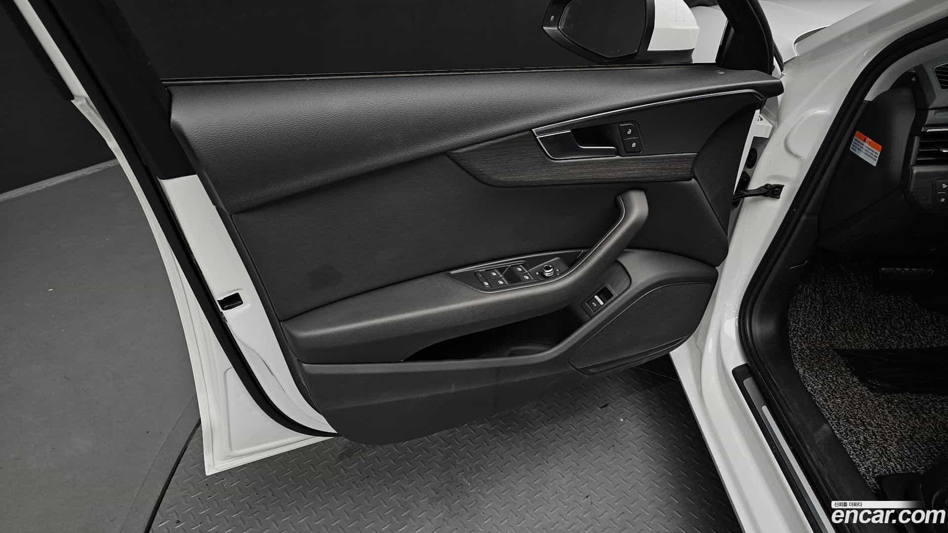 A4 Audi 2018.6-INNER-034