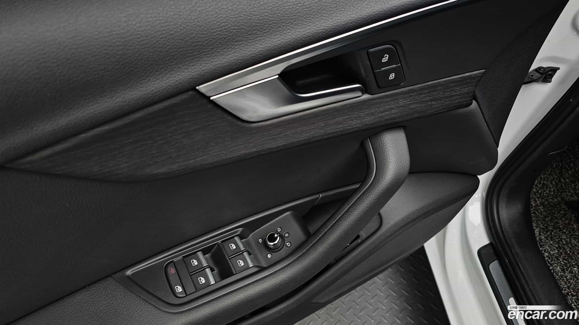 A4 Audi 2018.6-OPTION-042
